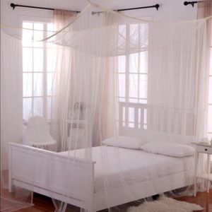 4-Post Bed Sheer Panel Canopy